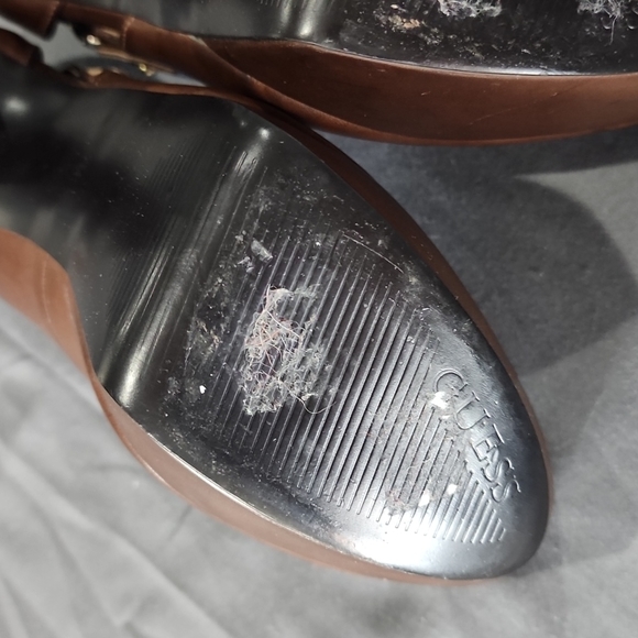 Heels, Guess 4" high heels, size 7. Very Lightly worn - Picture 7 of 7